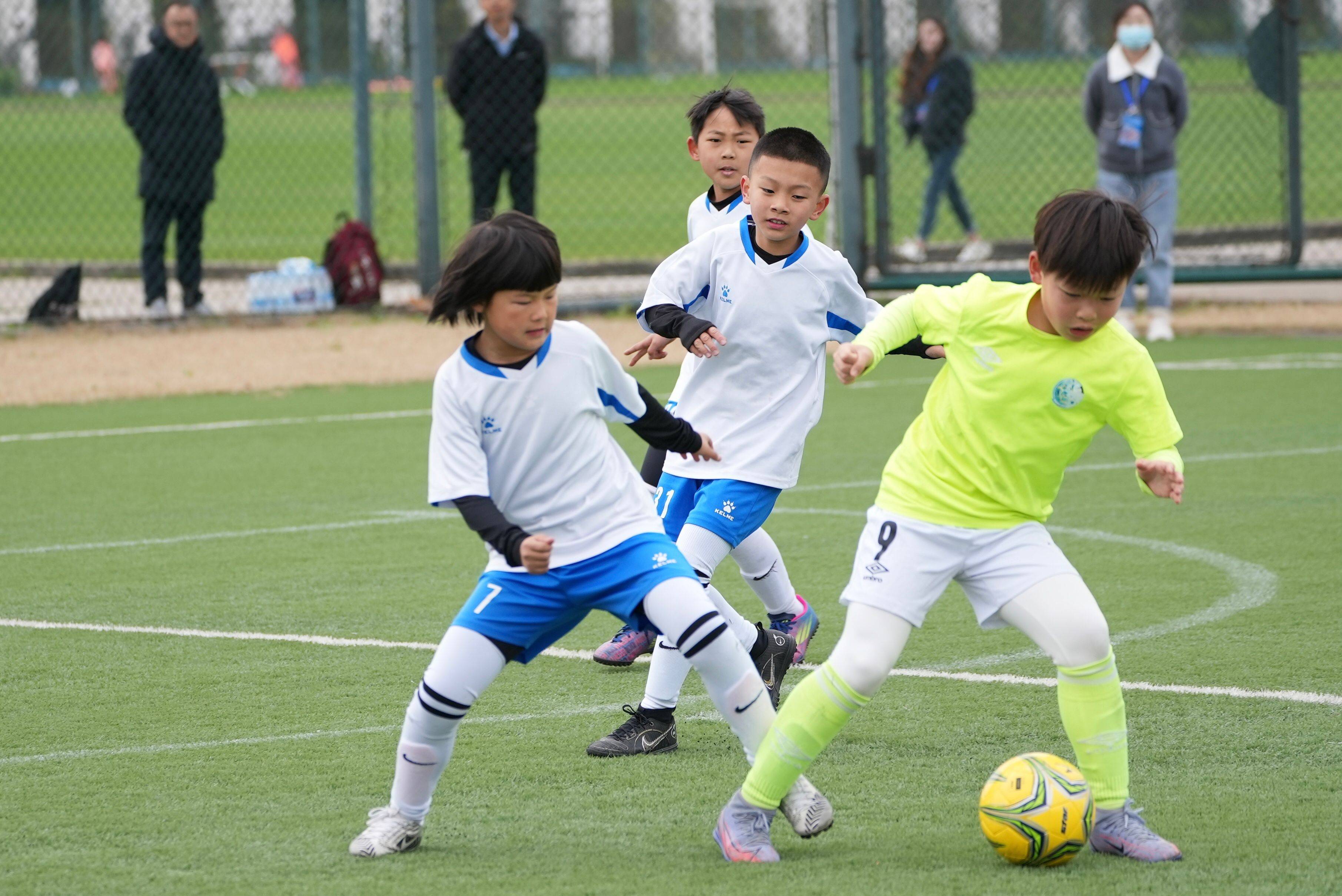 中国足球青少年联赛成绩斐然,崭露头角 中国足球青少年联赛成绩斐然,崭露头角